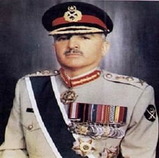 Ex-Army Chief General Waheed Kakar
